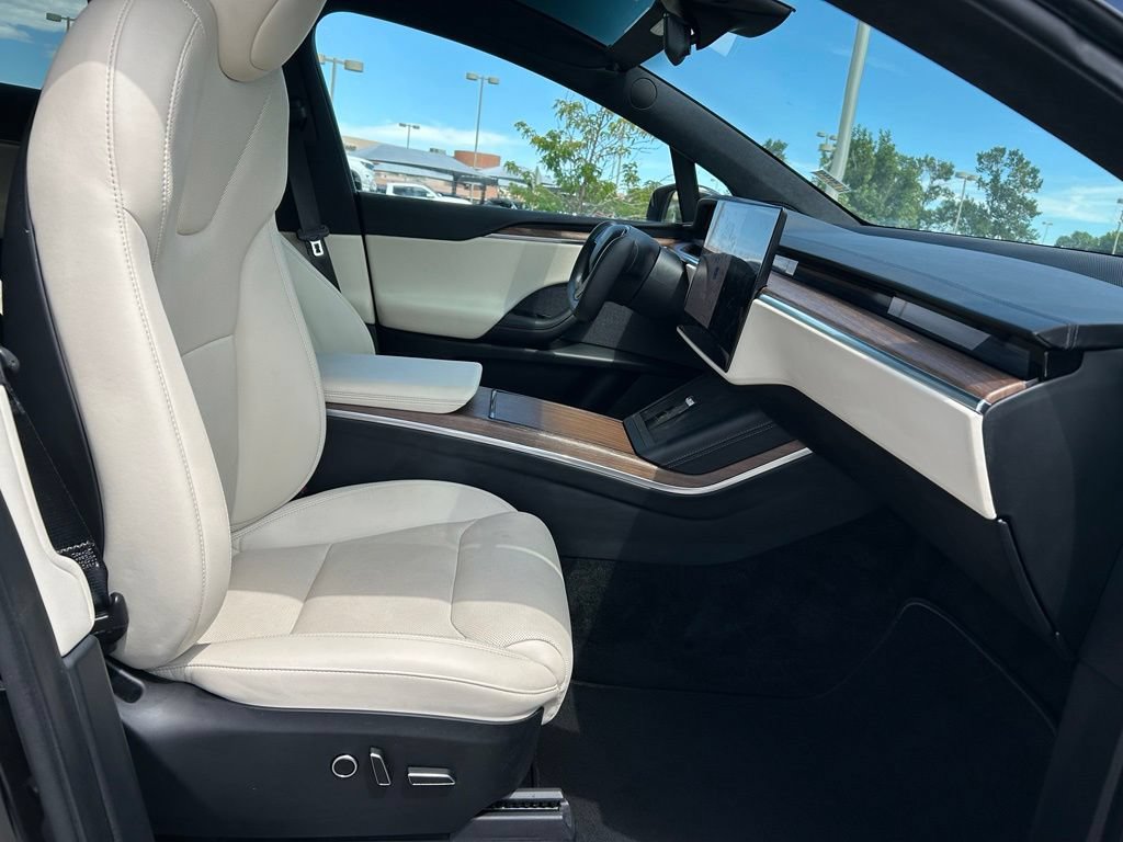 Used 2022 Tesla Model X AWD/4WD image 29