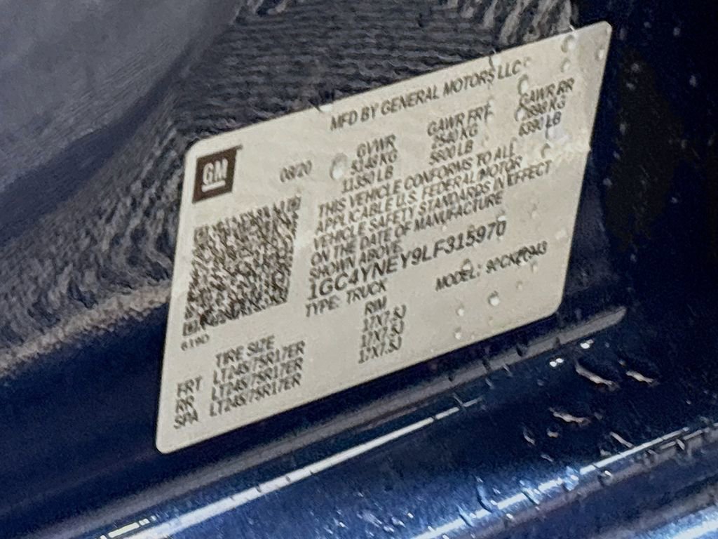 Used 2020 Chevrolet Silverado 2500 LT w/ All Star Edition image 35