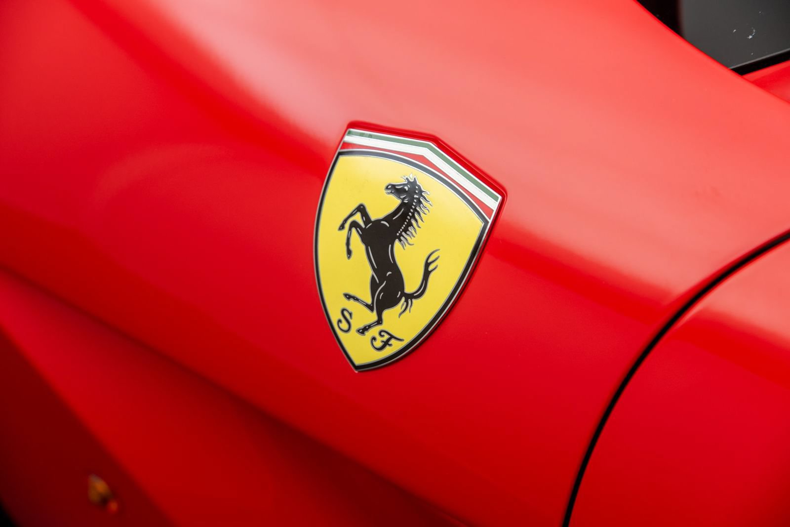 Used 2016 Ferrari F12 Berlinetta RWD image 47