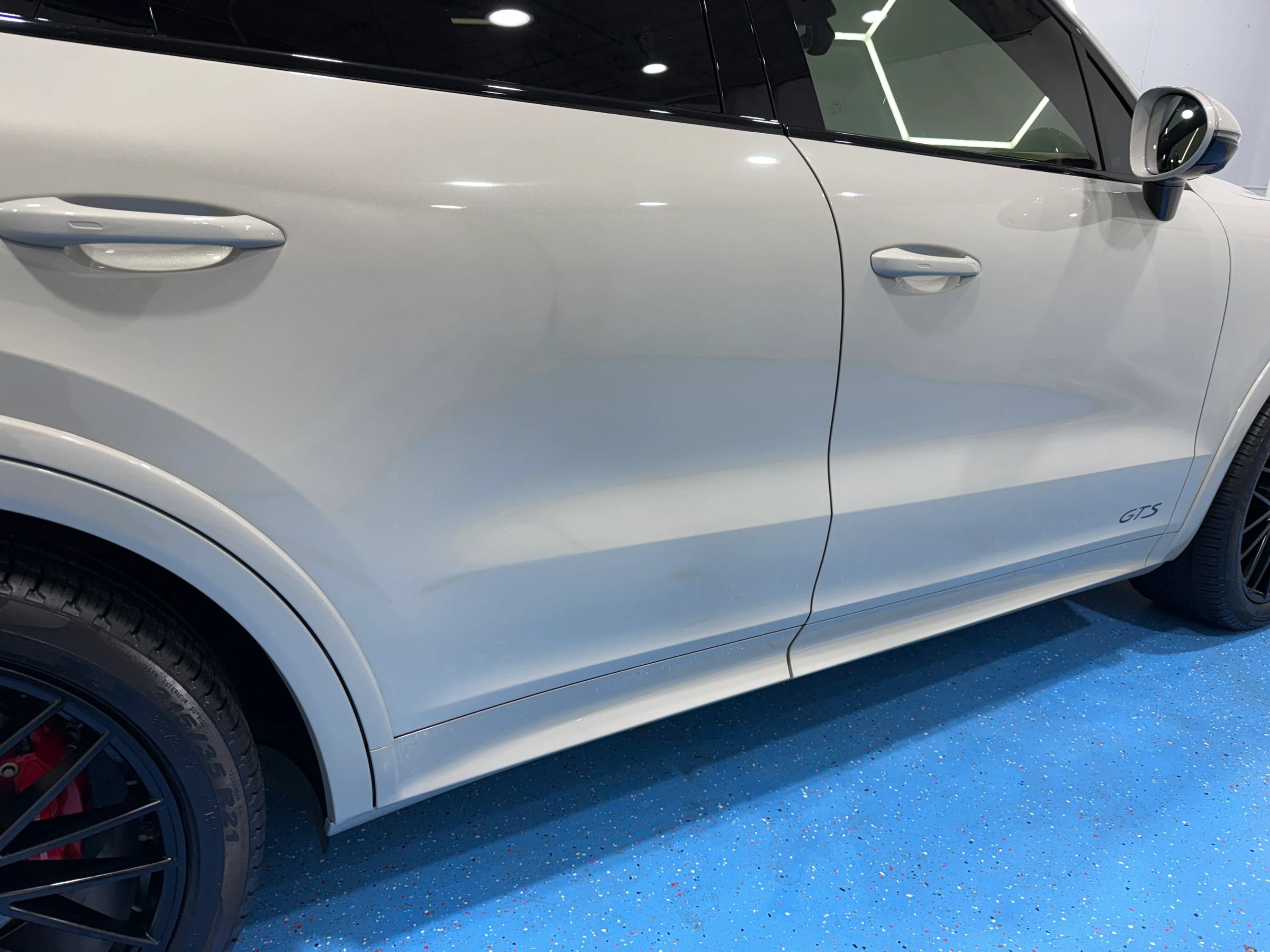 Used 2021 Porsche Cayenne GTS AWD/4WD image 14