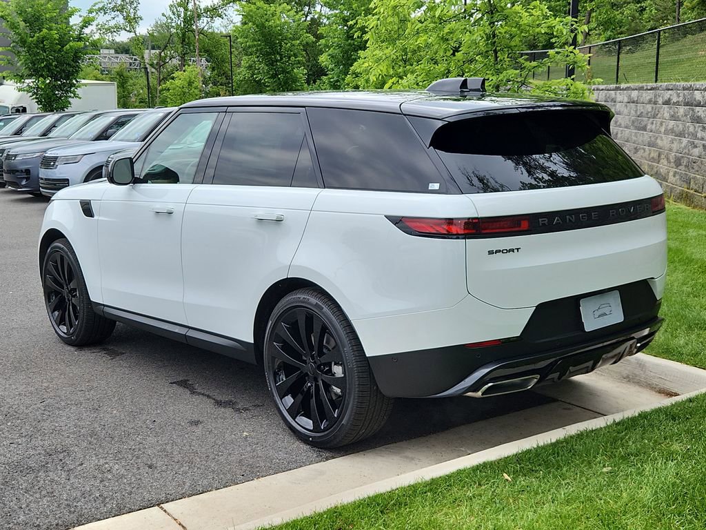 New 2026 Land Rover Range Rover Sport SE AWD/4WD image 12