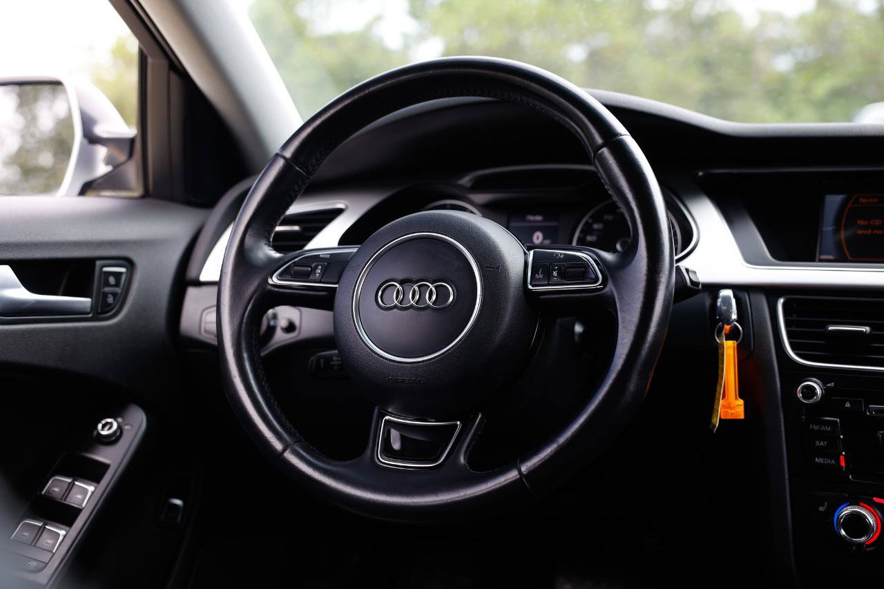 Used 2016 Audi A4 2.0T Premium w/ Convenience Plus Package FWD image 28