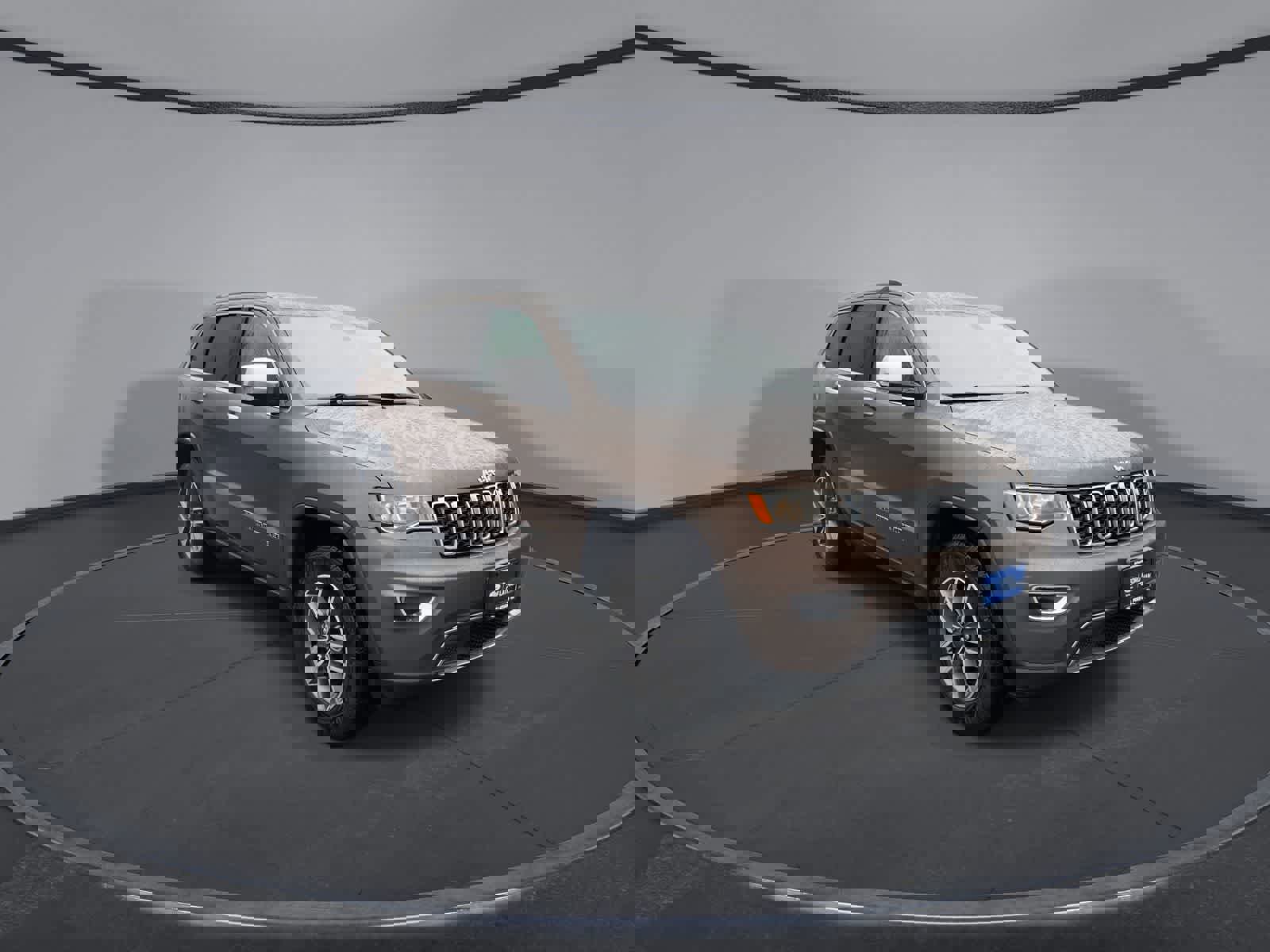 Used 2020 Jeep Grand Cherokee Limited image 2