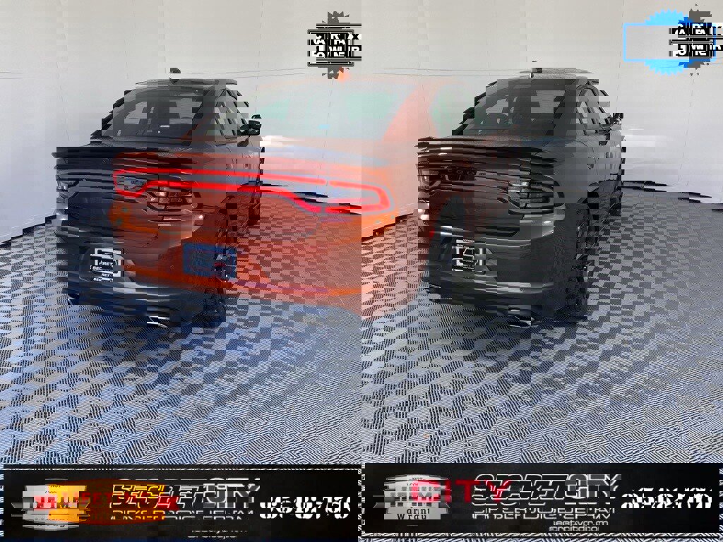 Used 2023 Dodge Charger SXT w/ Blacktop Package image 7