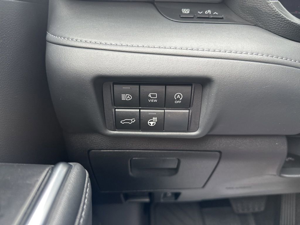 Used 2023 Toyota Highlander Platinum image 15
