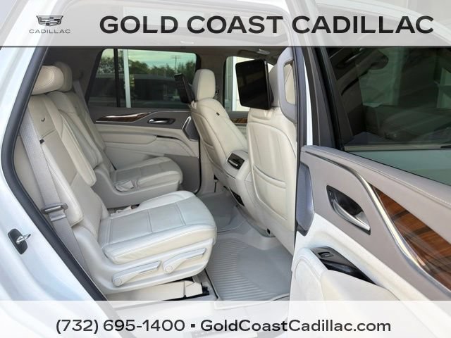 Used 2024 Cadillac Escalade Premium Luxury Platinum AWD/4WD image 9
