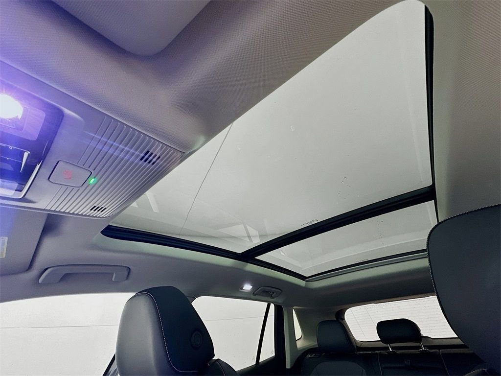 New 2026 Volkswagen Tiguan SE image 17