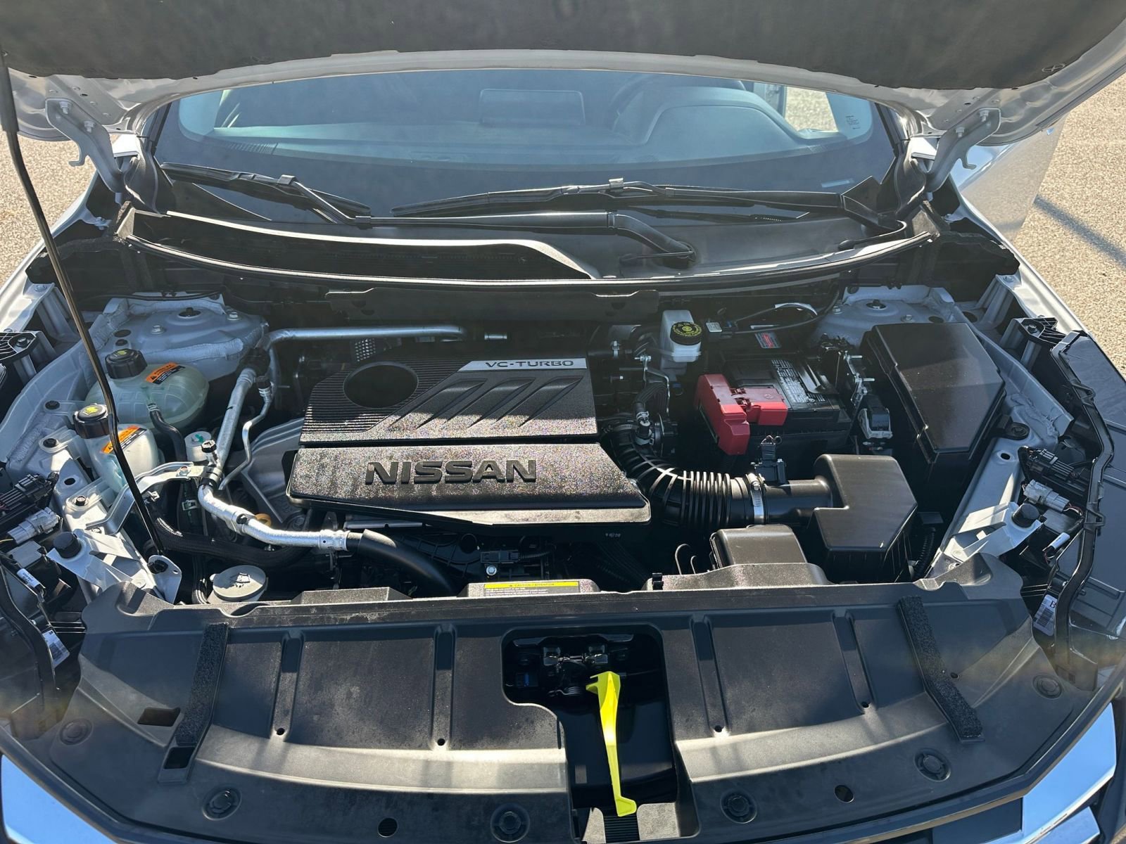 Used 2025 Nissan Rogue SV image 33