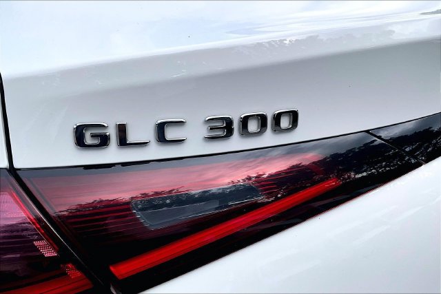 Certified 2024 Mercedes-Benz GLC 300 4MATIC w/ AMG Line image 8