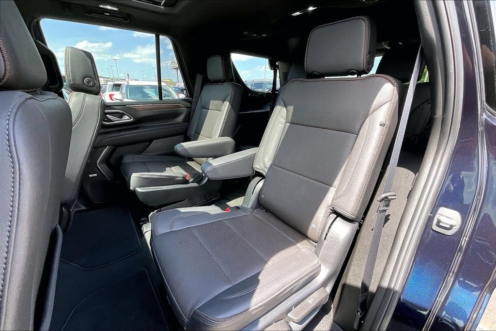 Used 2023 Chevrolet Tahoe High Country w/ Premium Package AWD/4WD image 36