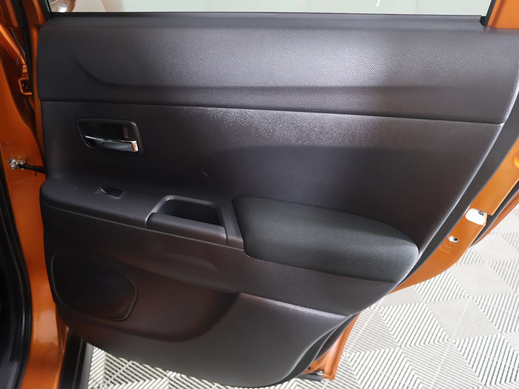 Used 2023 Mitsubishi Outlander Sport ES AWD/4WD image 18