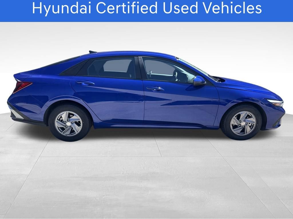 Certified 2024 Hyundai Elantra SE image 32