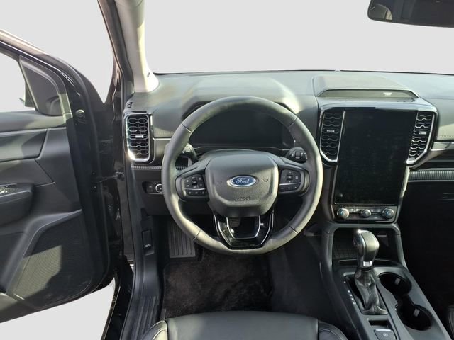 Used 2025 Ford Ranger Lariat w/ FX4 Off-Road Package image 14