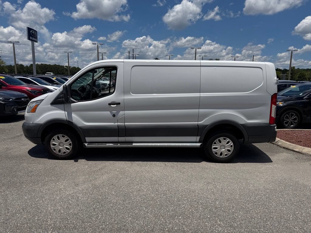 Used 2017 Ford Transit 250 130 Low Roof w/ Exterior Upgrade Package RWD image 10