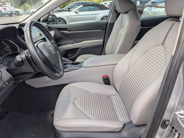 Used 2023 Toyota Camry SE w/ Convenience Package FWD image 15