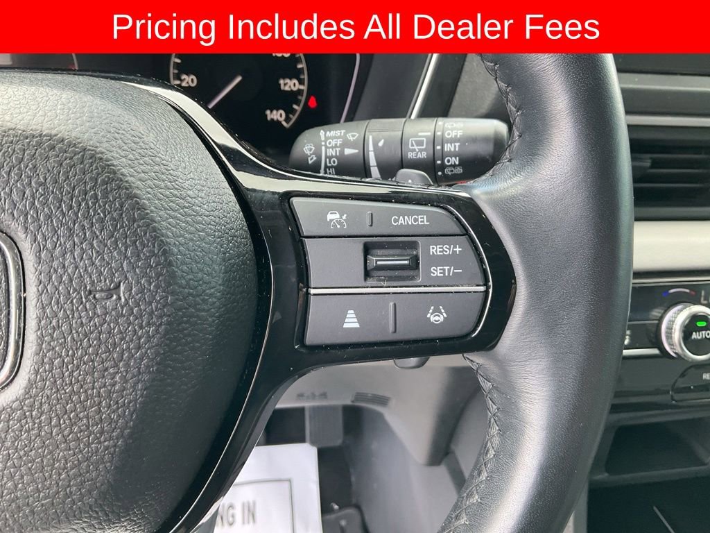 Used 2023 Honda Pilot Touring image 9