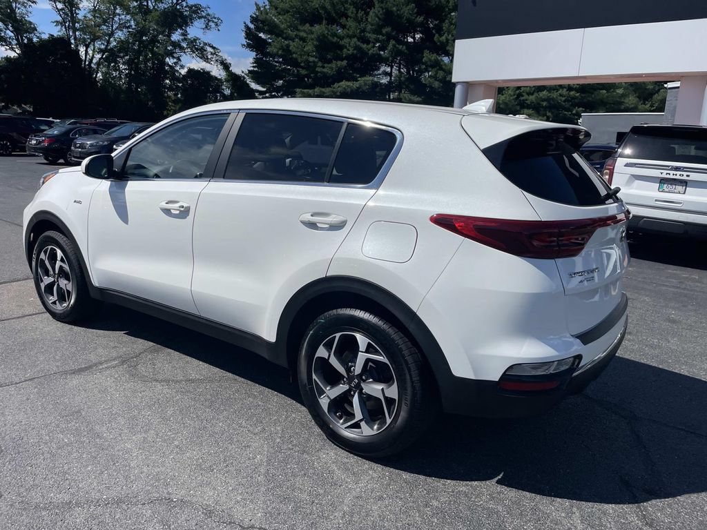 Used 2022 Kia Sportage LX AWD/4WD image 3