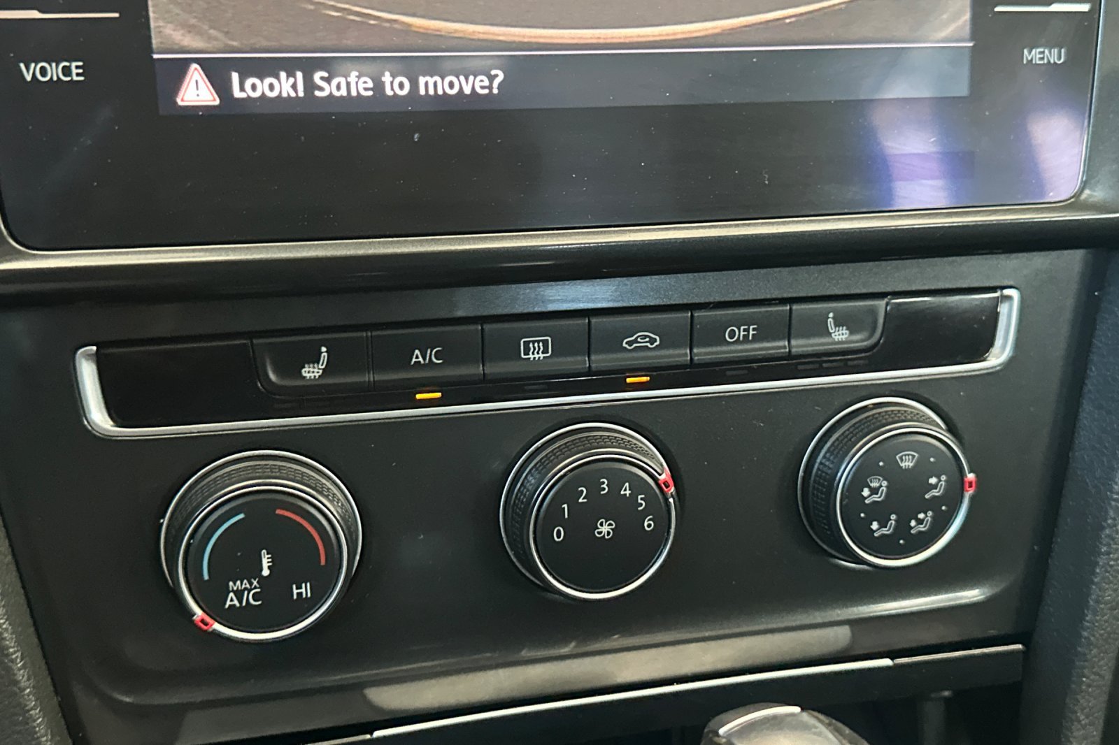 Used 2019 Volkswagen Golf SE w/ Driver Assistance Package FWD image 20