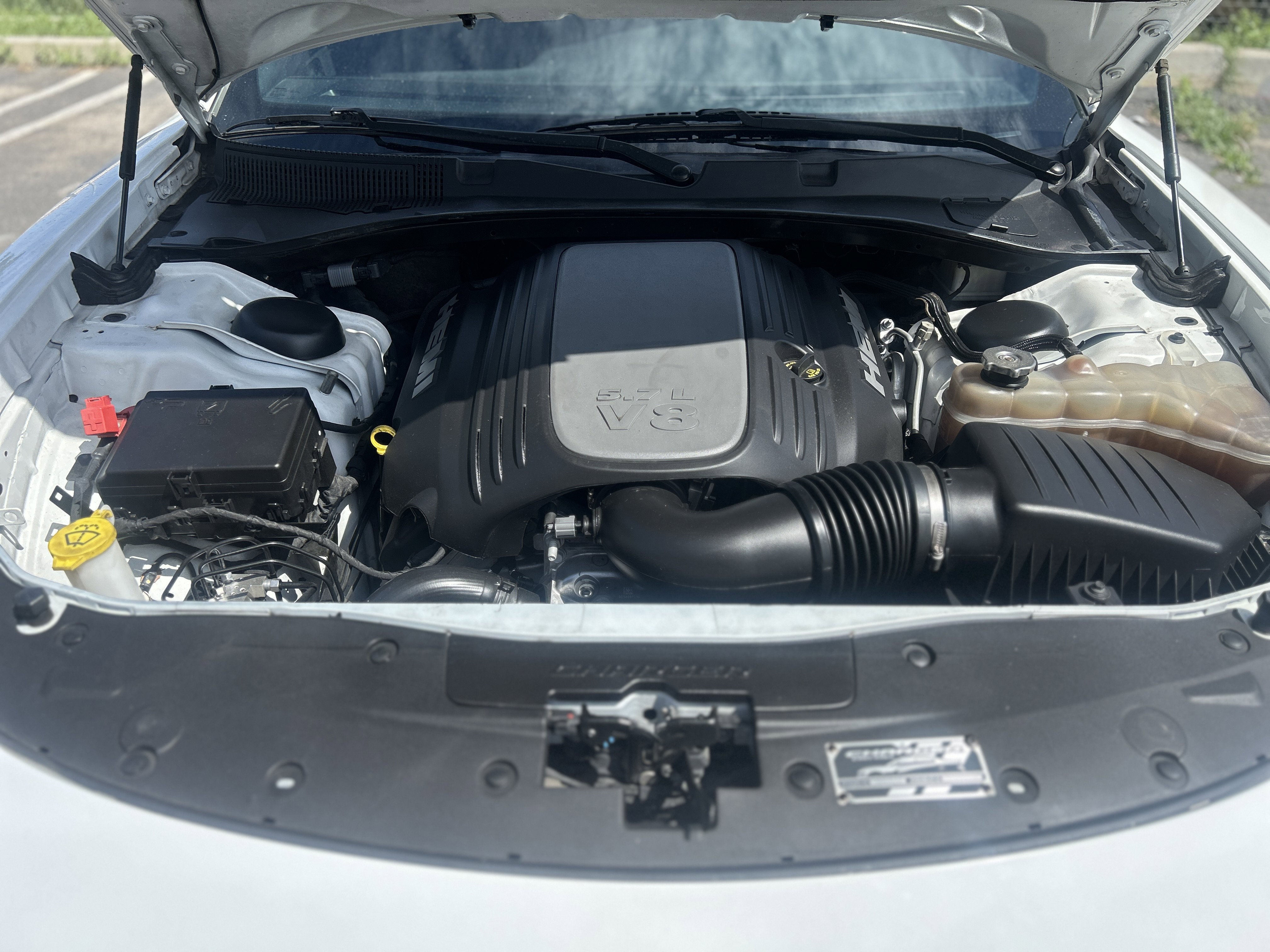 Used 2023 Dodge Charger R/T w/ Navigation & Travel Group image 16