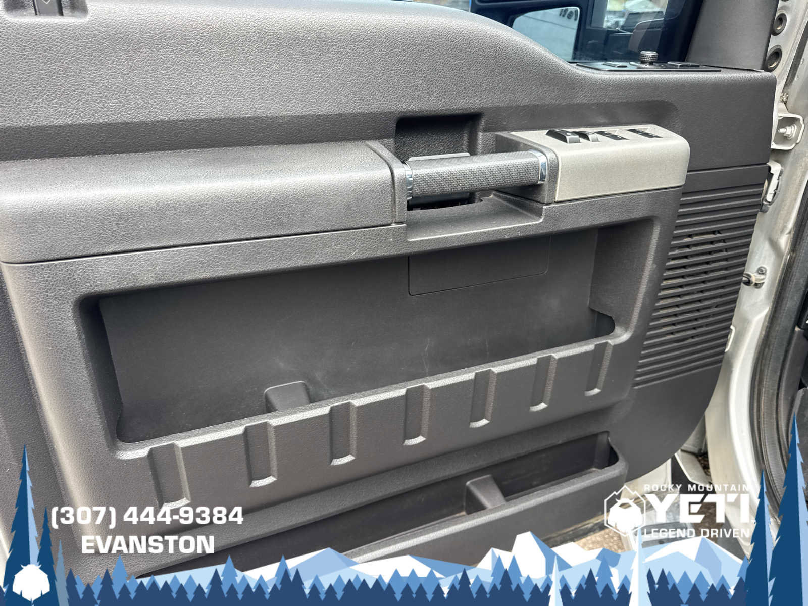 Used 2016 Ford F250 Lariat w/ Lariat Ultimate Package image 26