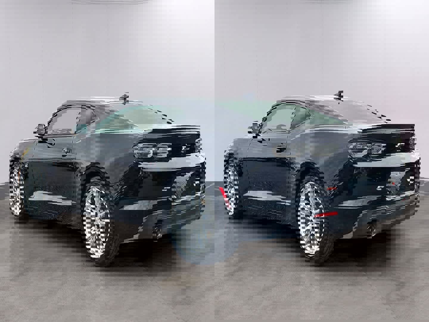 Certified 2021 Chevrolet Camaro LT w/ RS Package image 6