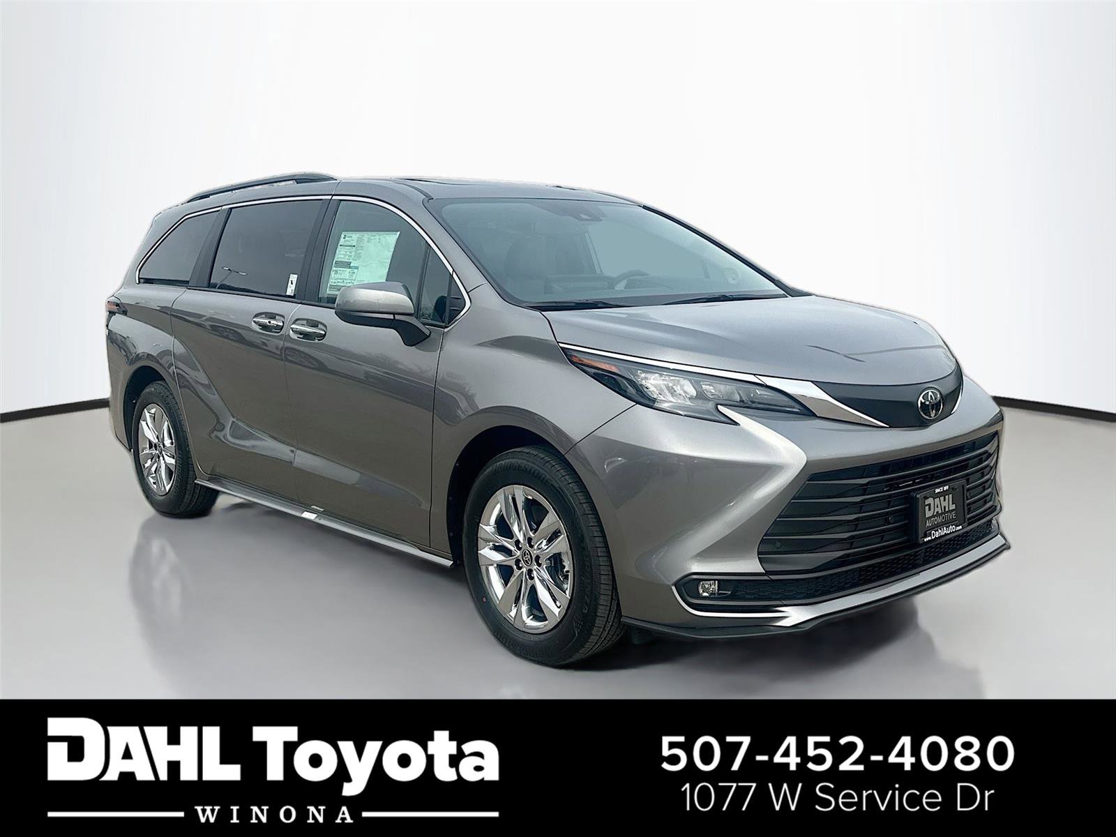 New 2026 Toyota Sienna XLE video 1