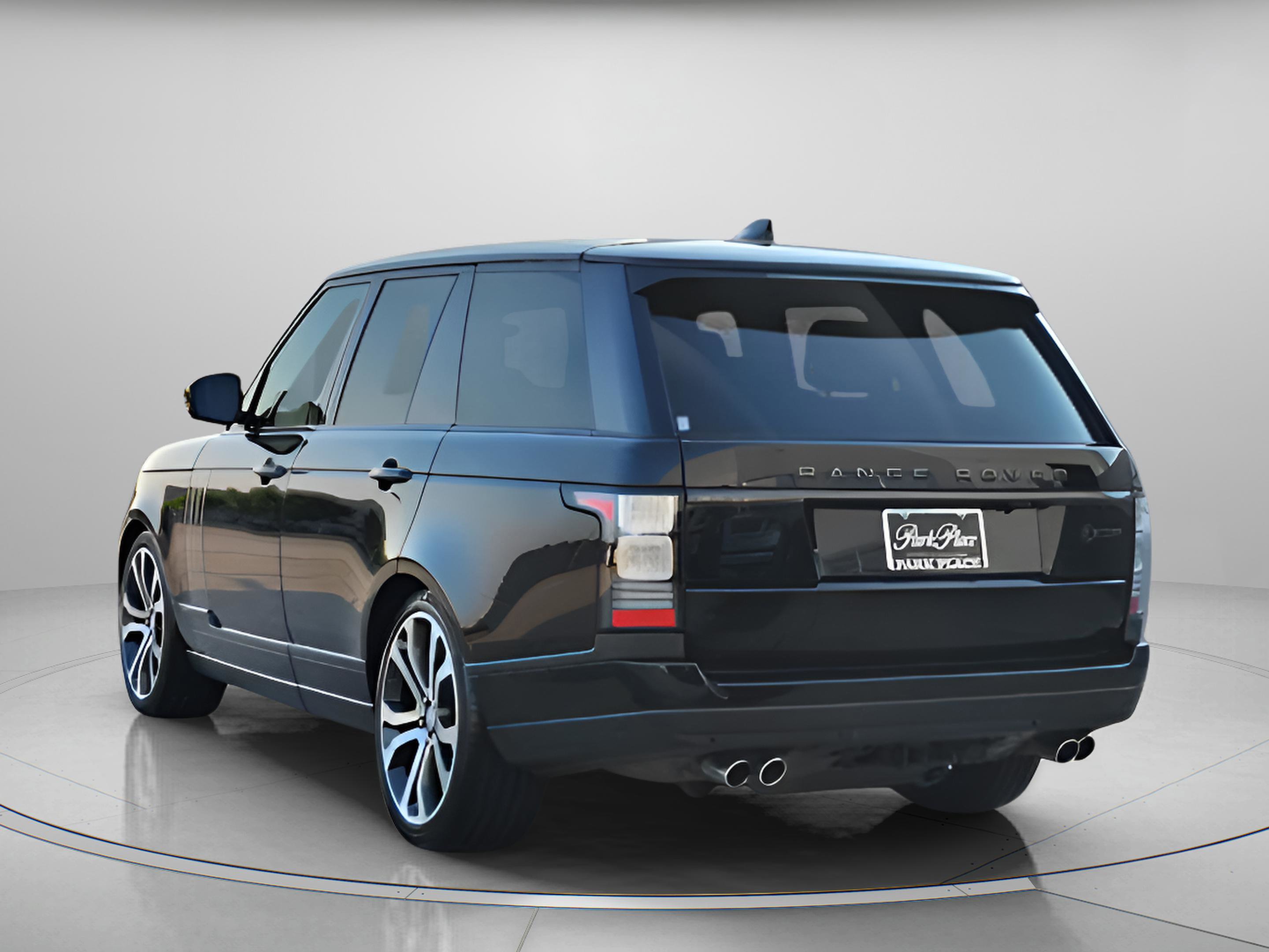 Used 2017 Land Rover Range Rover SV Autobiography Dynamic image 3