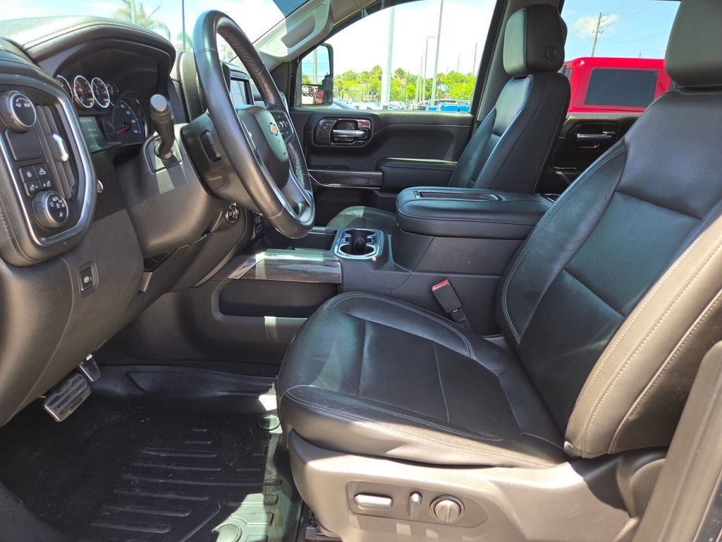 Used 2020 Chevrolet Silverado 1500 LTZ w/ LTZ Plus Package RWD image 27