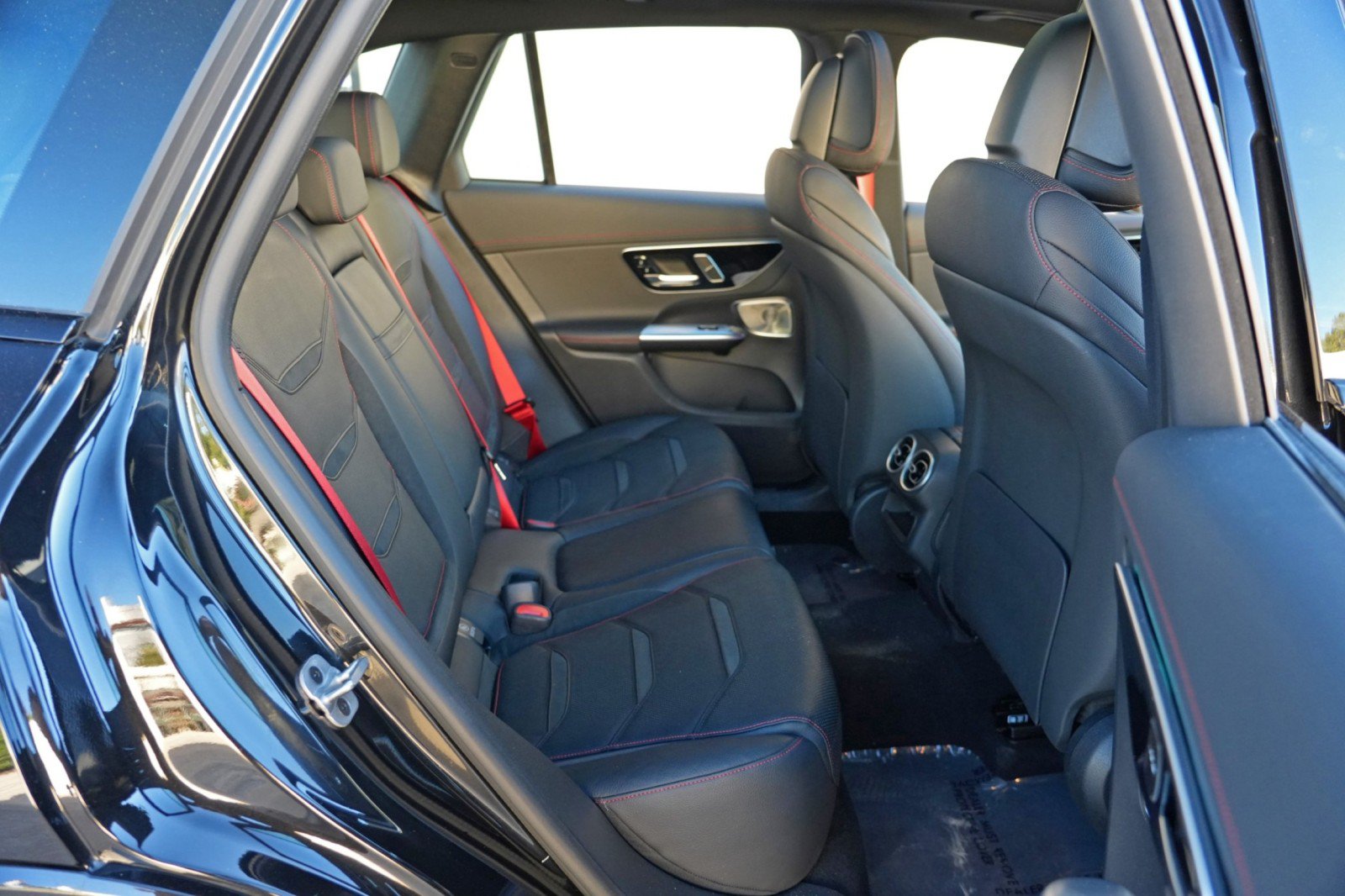 Used 2025 Mercedes-Benz GLC 43 AMG 4MATIC w/ AMG Night Package image 47