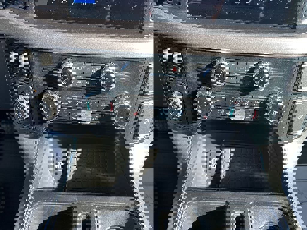 New 2025 Ford F150 XLT w/ Equipment Group 302A MID image 27