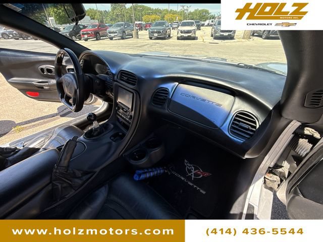 Used 2000 Chevrolet Corvette Convertible w/ Memory Pkg RWD image 25