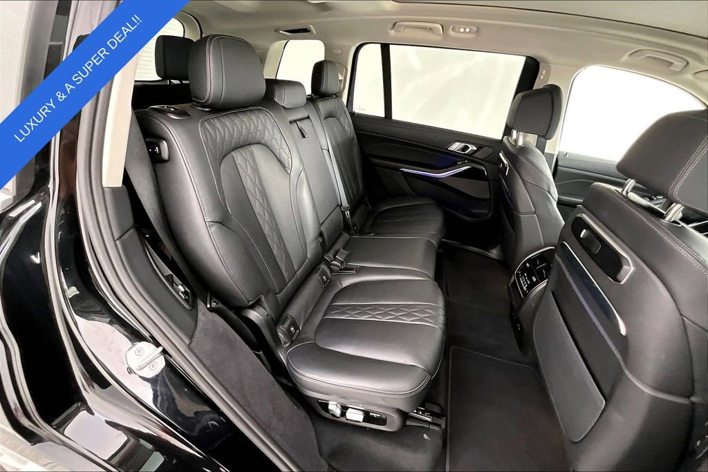 Used 2025 BMW X7 xDrive40i image 36