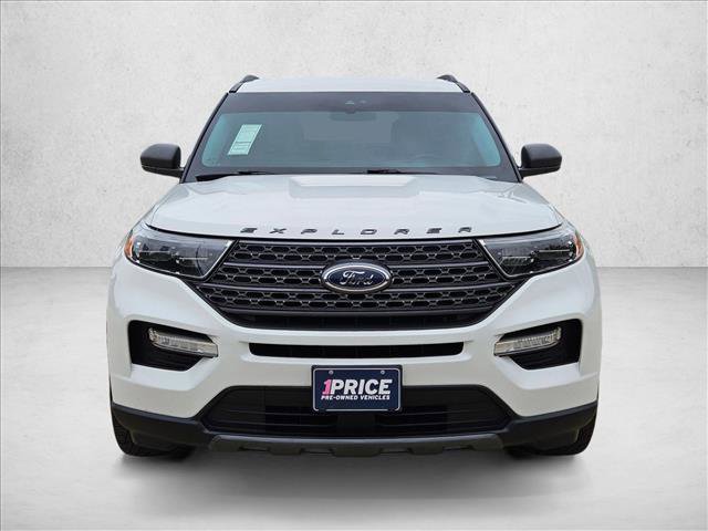Used 2021 Ford Explorer XLT w/ Equipment Group 202A RWD image 2