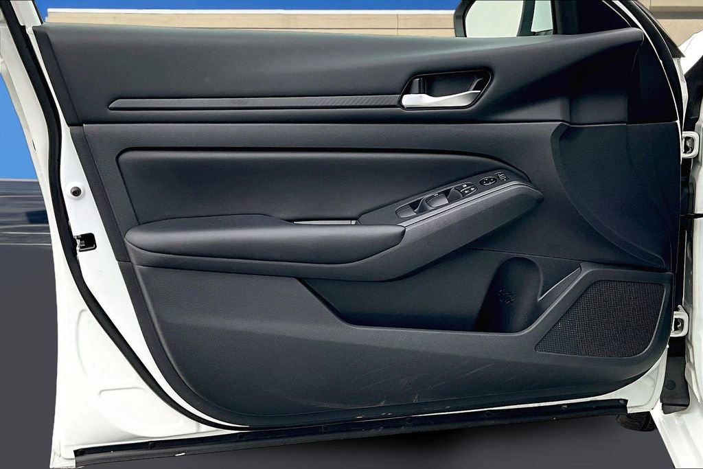 Used 2022 Nissan Altima 2.5 S image 21