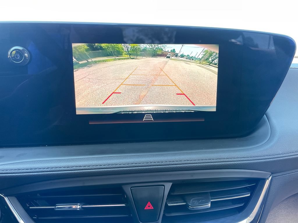 Used 2025 Buick Encore GX Preferred FWD image 19