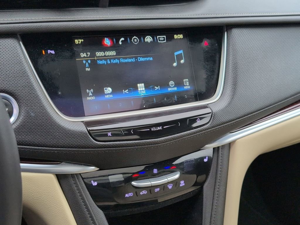 Used 2018 Cadillac XT5 Luxury w/ Driver Awareness Package image 16