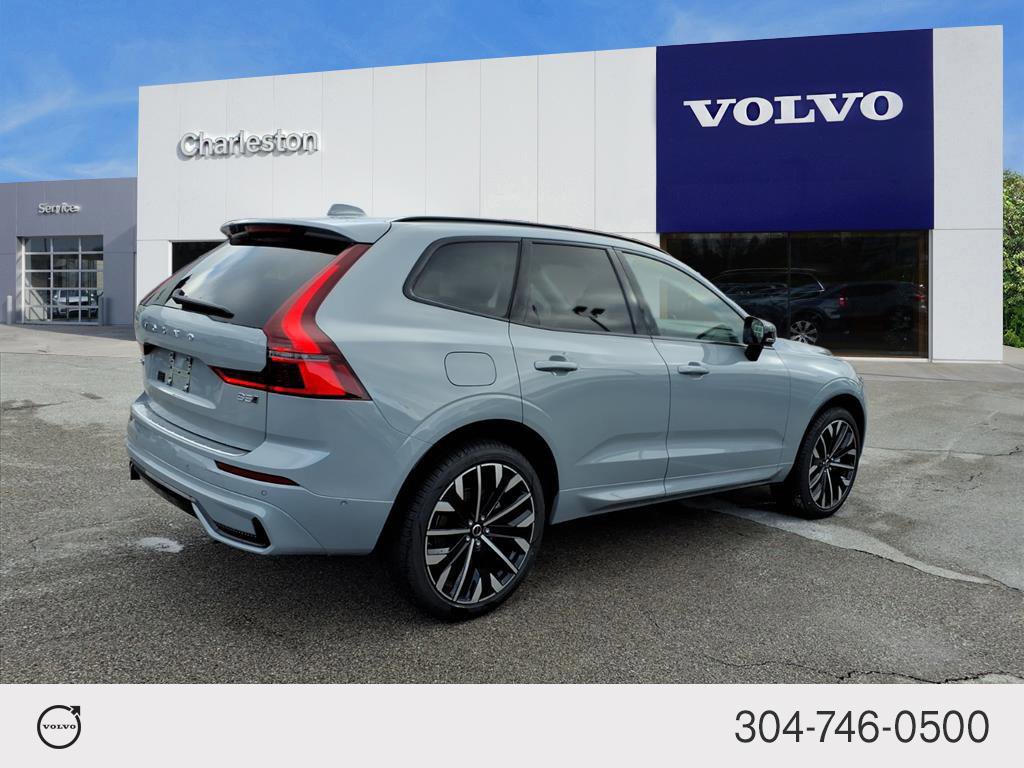 New 2026 Volvo XC60 B5 Ultra w/ Climate Package AWD/4WD image 3