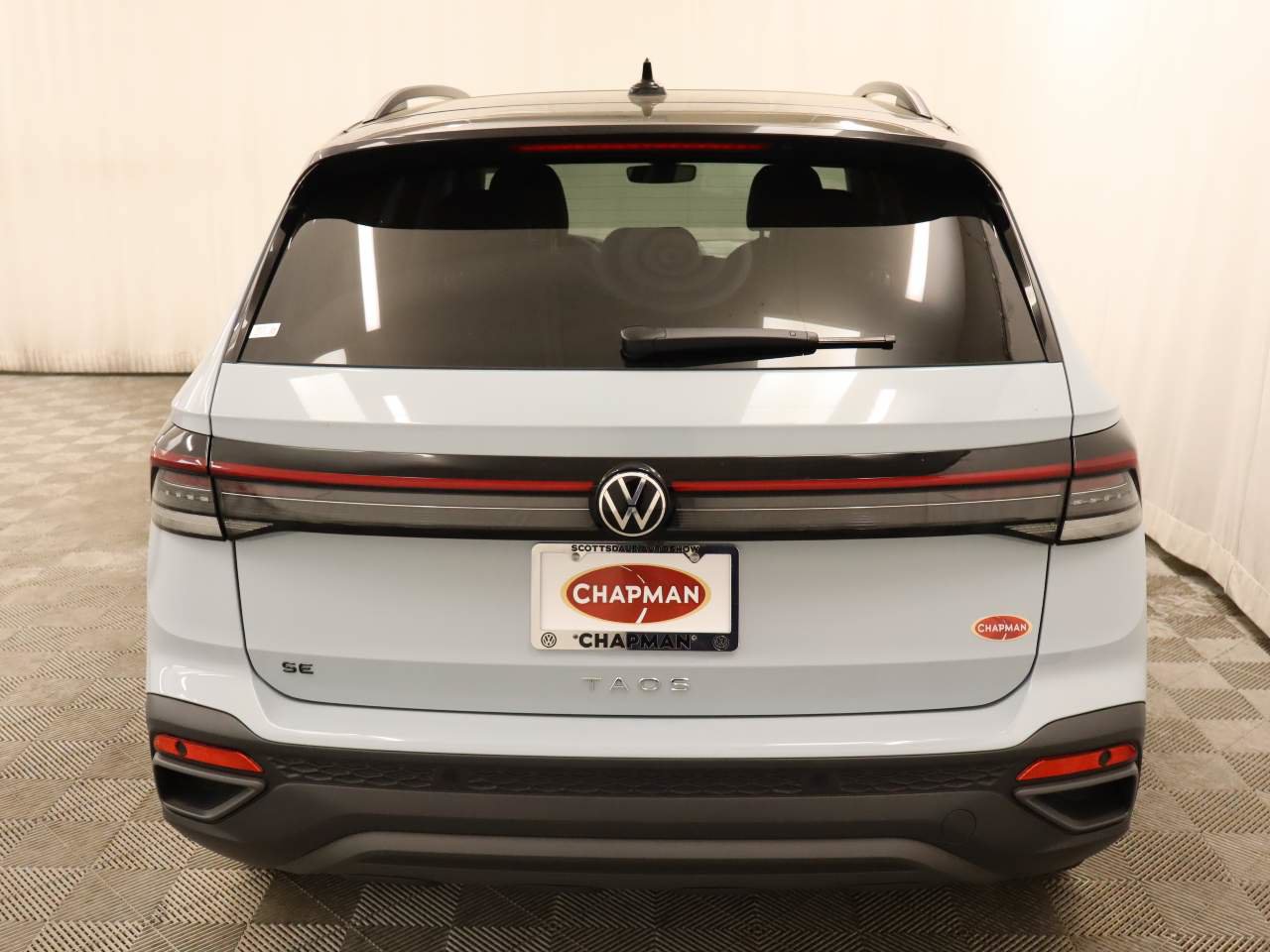 New 2026 Volkswagen Taos SE FWD image 5
