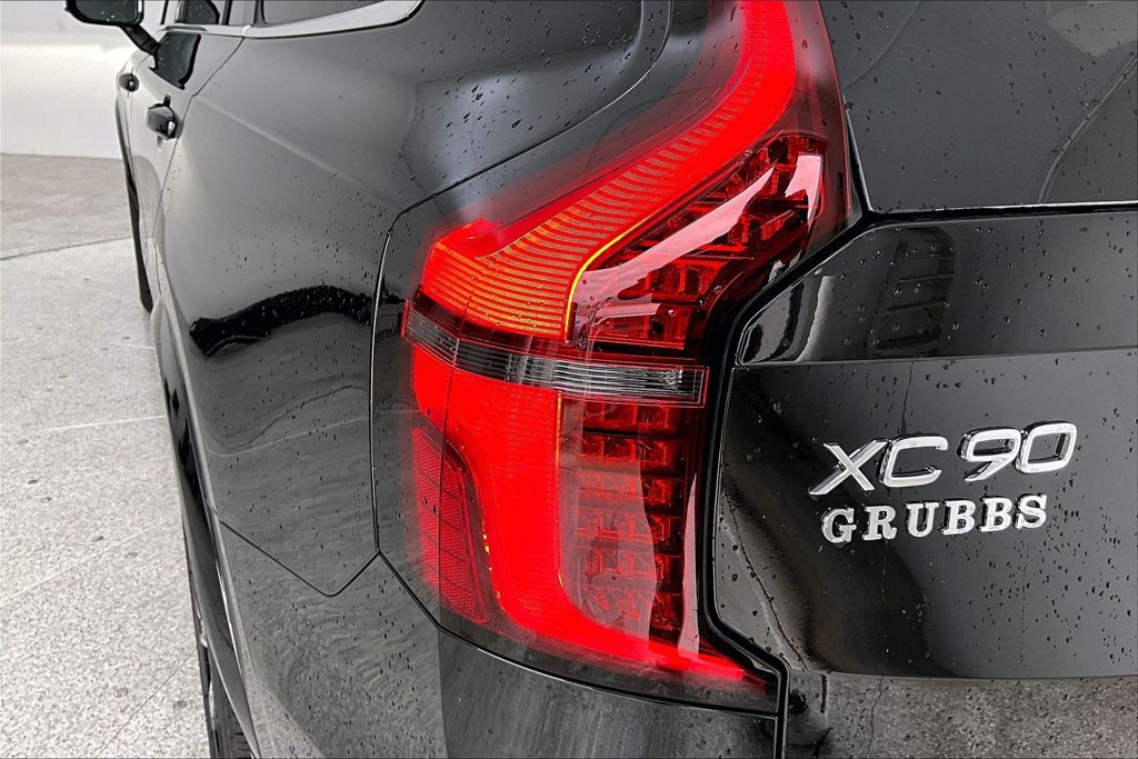 New 2026 Volvo XC90 B5 Core AWD/4WD image 37