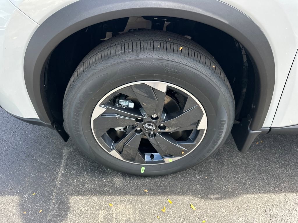 New 2026 Nissan Rogue SV image 35