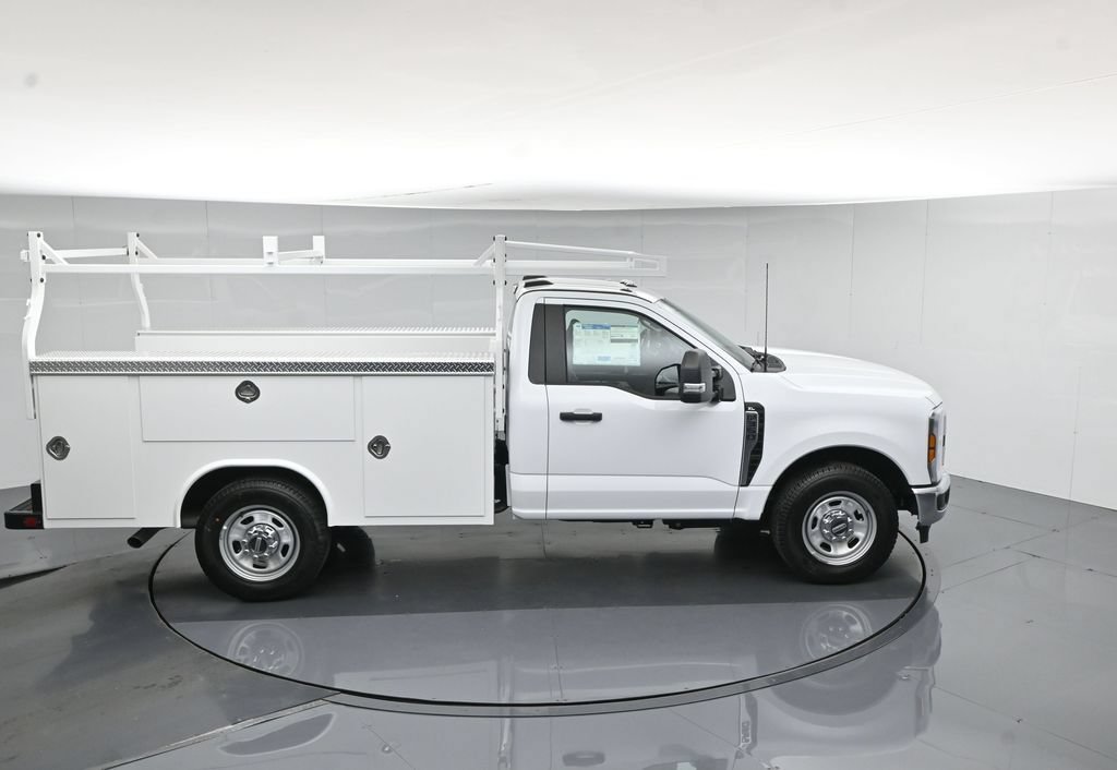 New 2026 Ford F350 XL w/ XL Chrome Package RWD image 41