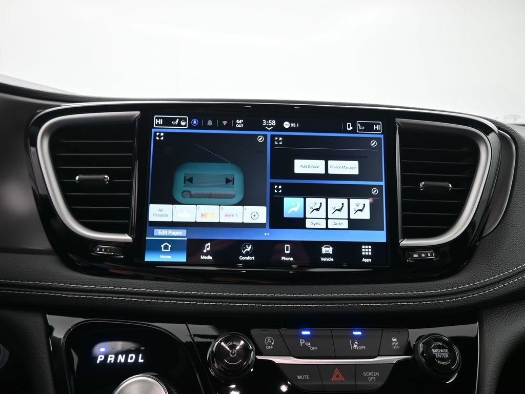 New 2026 Chrysler Pacifica Select image 3