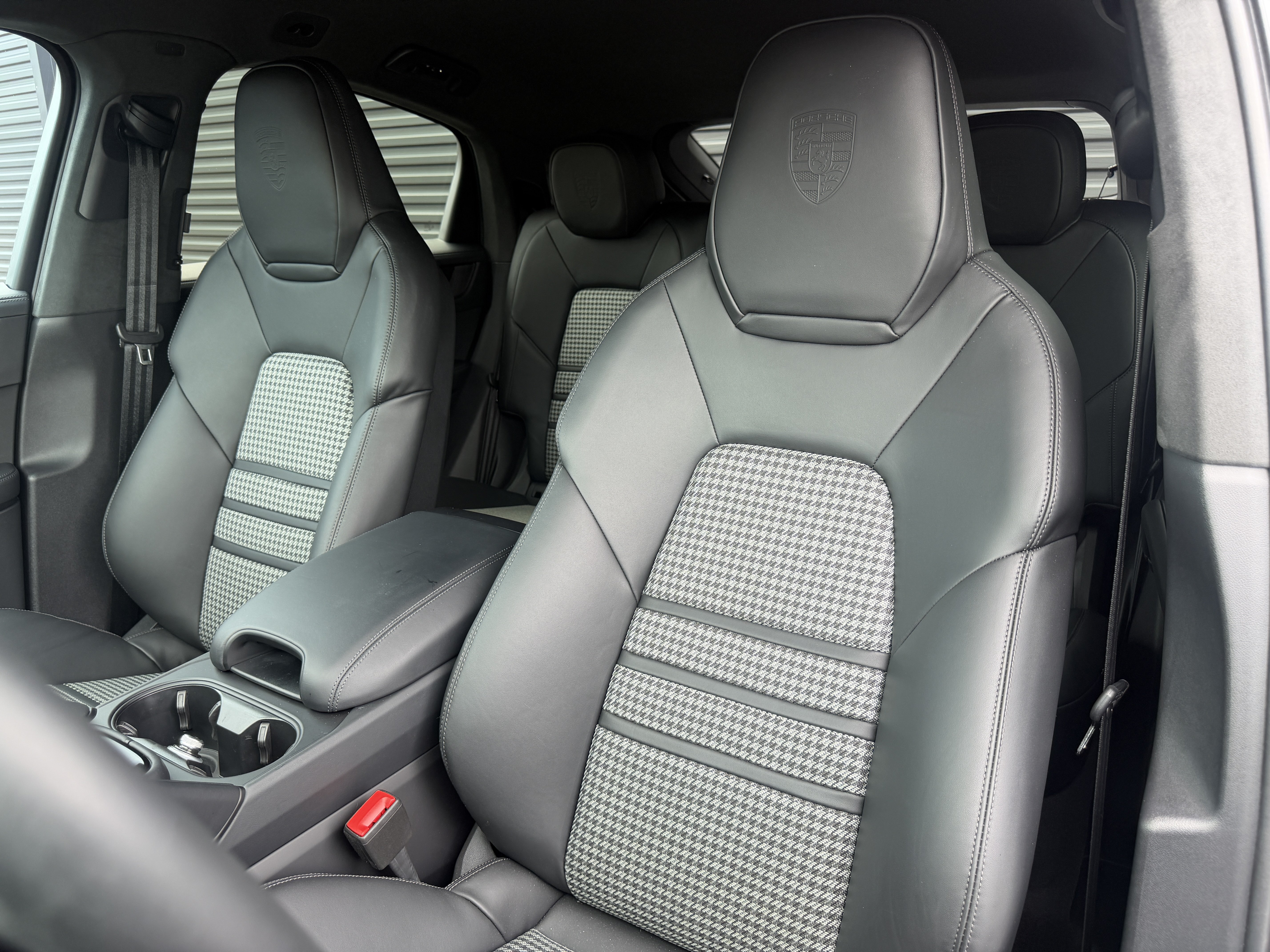 Certified 2026 Porsche Cayenne GTS AWD/4WD image 13