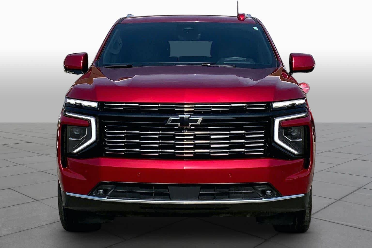 Used 2025 Chevrolet Tahoe High Country AWD/4WD image 8