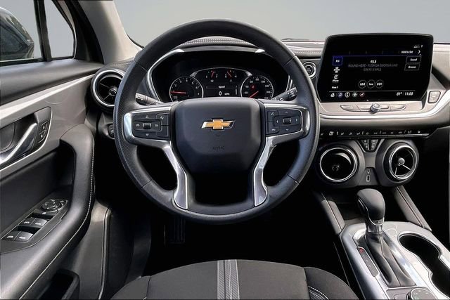 Used 2025 Chevrolet Blazer LT image 8