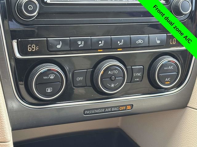 Used 2017 Volkswagen Passat 1.8T R-Line FWD image 16