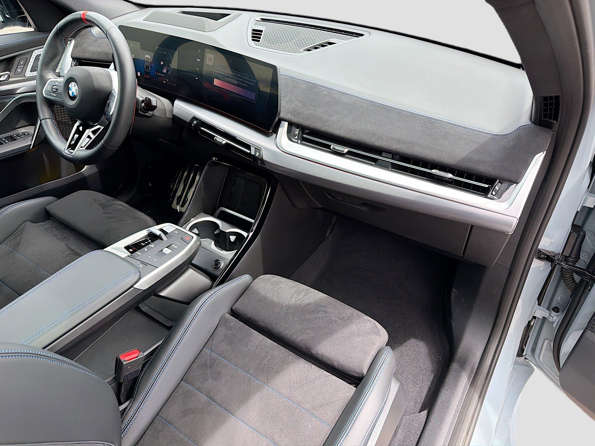 Used 2025 BMW X2 M35i image 14