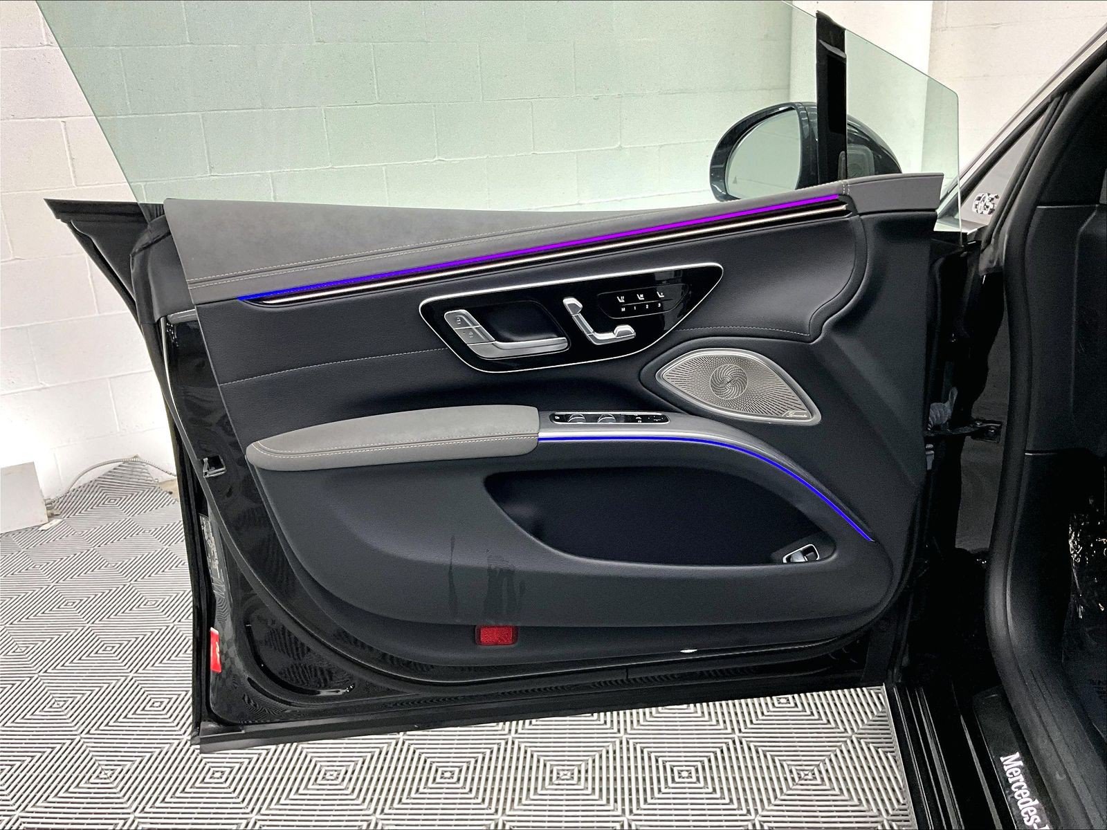 Certified 2024 Mercedes-Benz EQS 450+ Sedan image 23