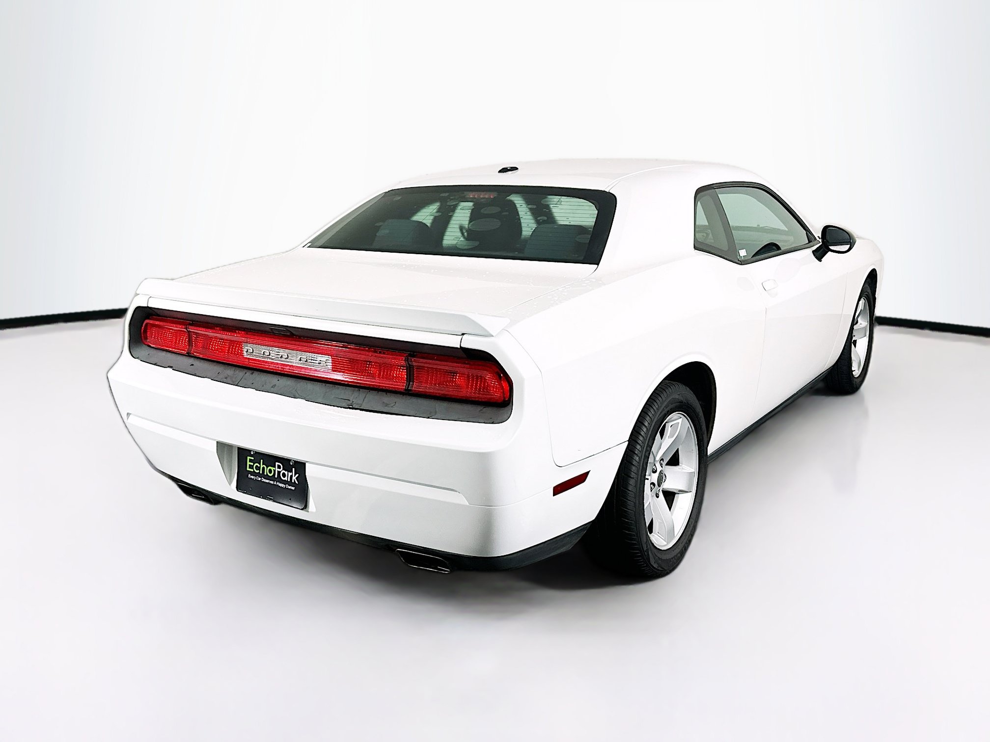 Used 2011 Dodge Challenger RWD image 9