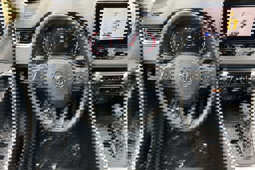 Used 2024 Toyota RAV4 XLE image 14